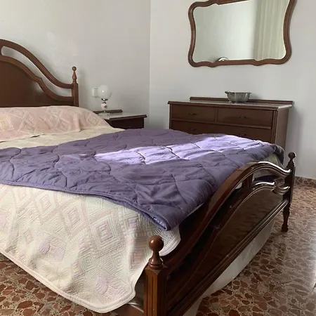 Plaza De Escuelas * Alicante